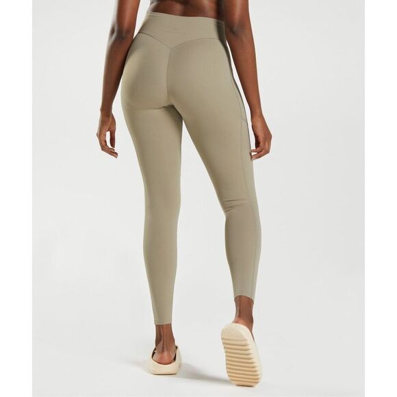 Gymshark X Whitney Simmons Everyday Pocket leggings Size XS - Picture 3 of 11